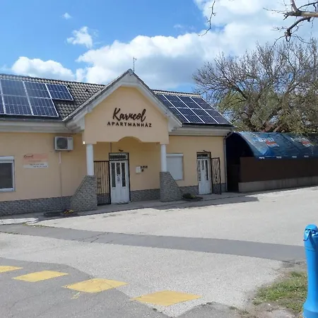 Karneol Apartmanhaz *