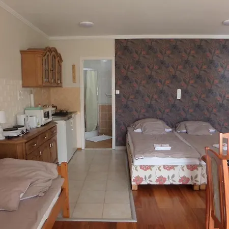 Karneol Apartmanhaz Cserkeszolo