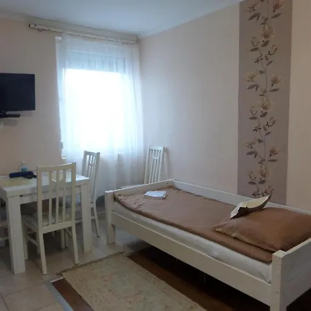 Karneol Apartmanhaz
