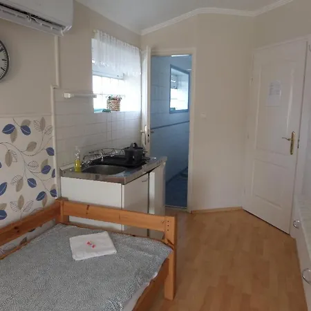 Karneol Apartmanhaz Cserkeszőlő