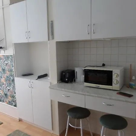 Karneol Apartmanhaz *