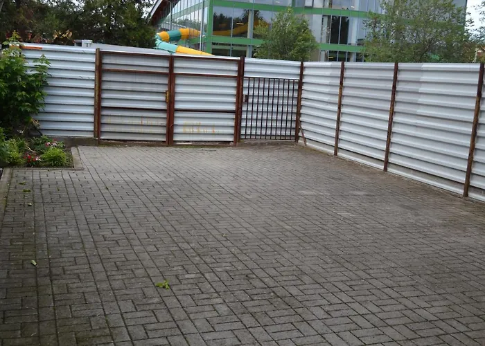 Karneol Apartmanhaz * Cserkeszőlő