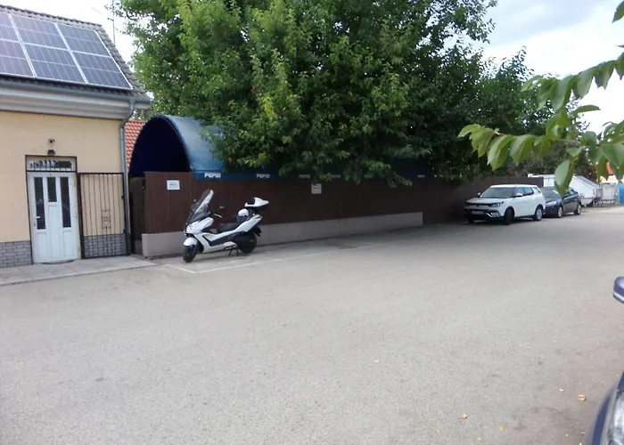 דירה Karneol Apartmanhaz Cserkeszőlő