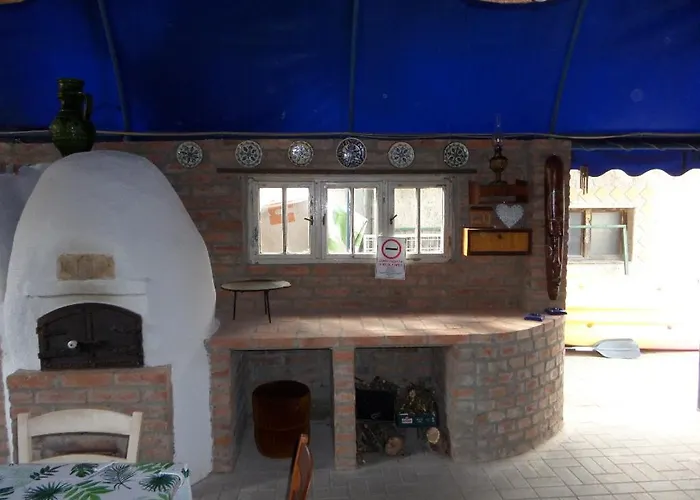 Karneol Apartmanhaz דירה *