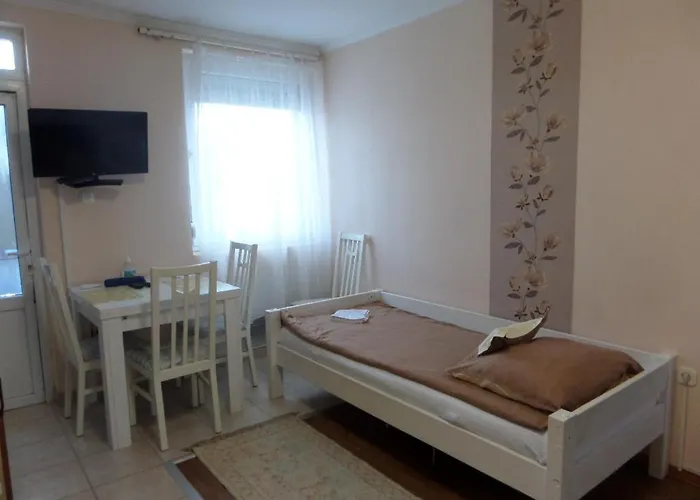 Karneol Apartmanhaz